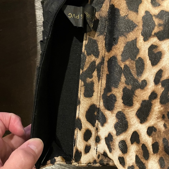 Leopard Trifold Wallet - Picture 6 of 10